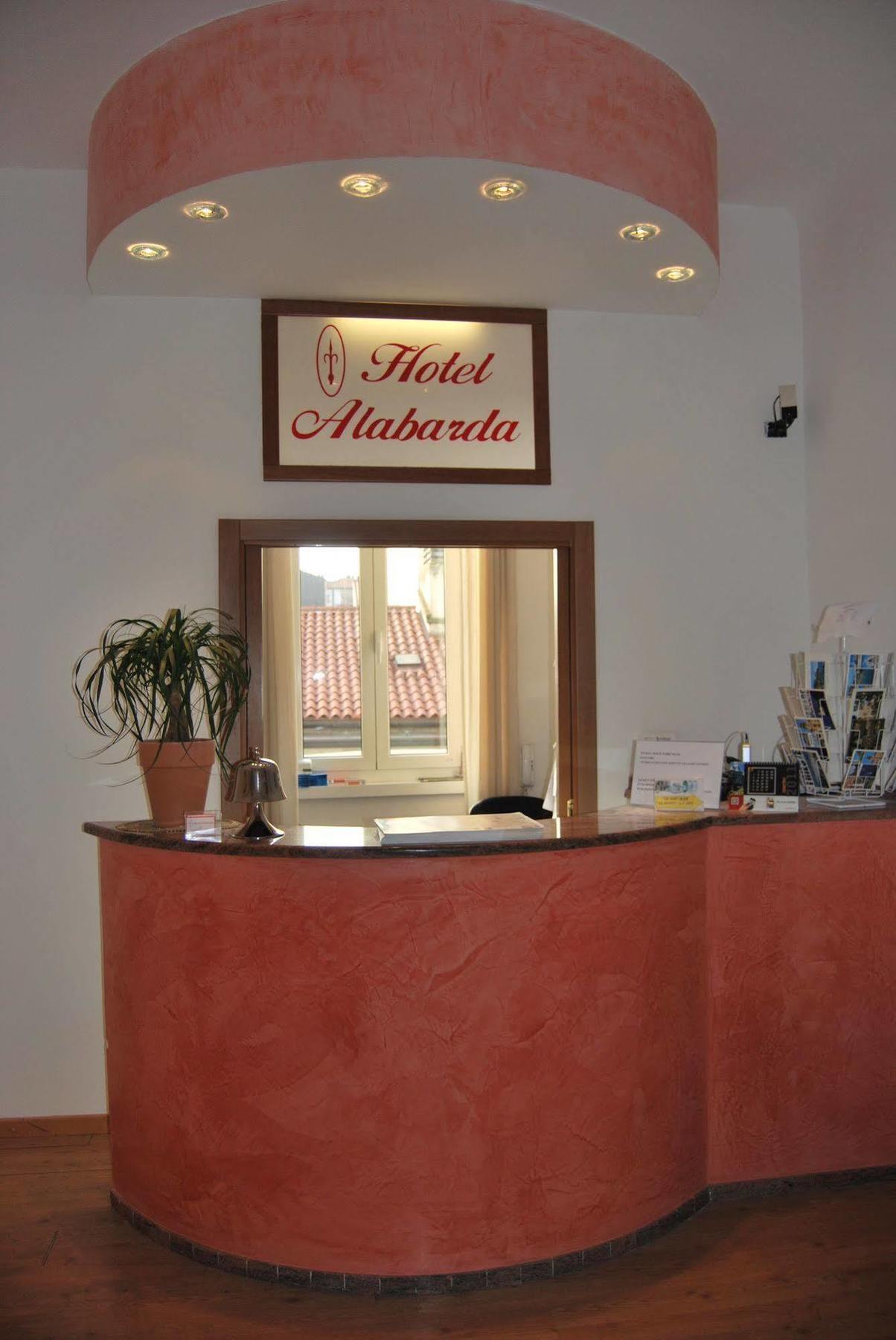 Hotel Alabarda トリエステ エクステリア 写真
