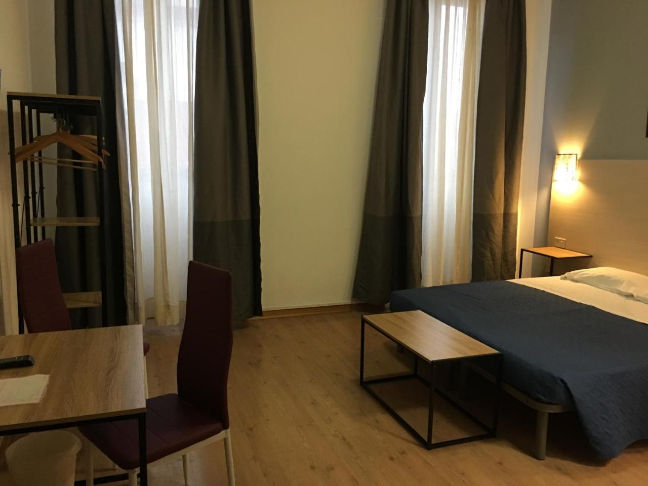 Hotel Alabarda トリエステ エクステリア 写真